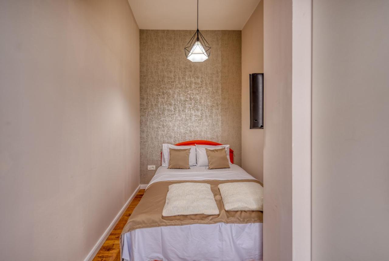 Apartments Vujosevic Tivat Kültér fotó